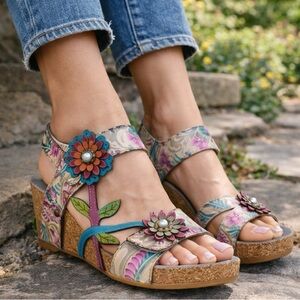L'Artiste Spring Step Moai Wedge Sandal EU 39 US 8.5 Leather Floral Artsy Boho